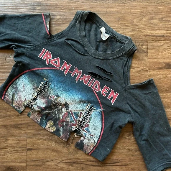 IRON MAIDEN Graphic crop top - Picture 2 of 4